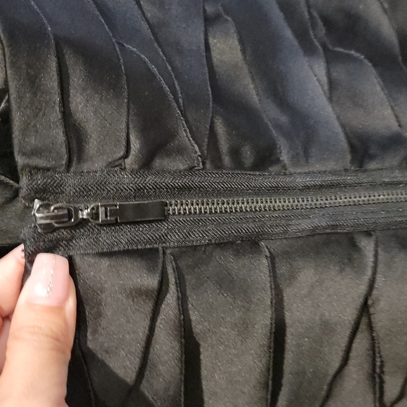 Bebe Low Cut V Neck  Halter Bandage Dress - Picture 7 of 8